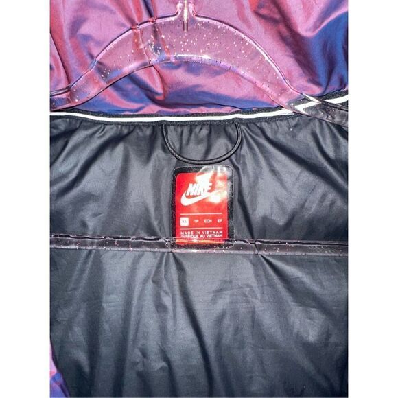 Women's Nike Down Puffer Purple Iridescent Jacket XS - Picture 6 of 7